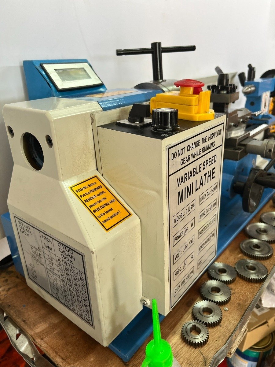 Torno Mecánico Paralelo Tyt Mm Avance Automático - Imagen 5