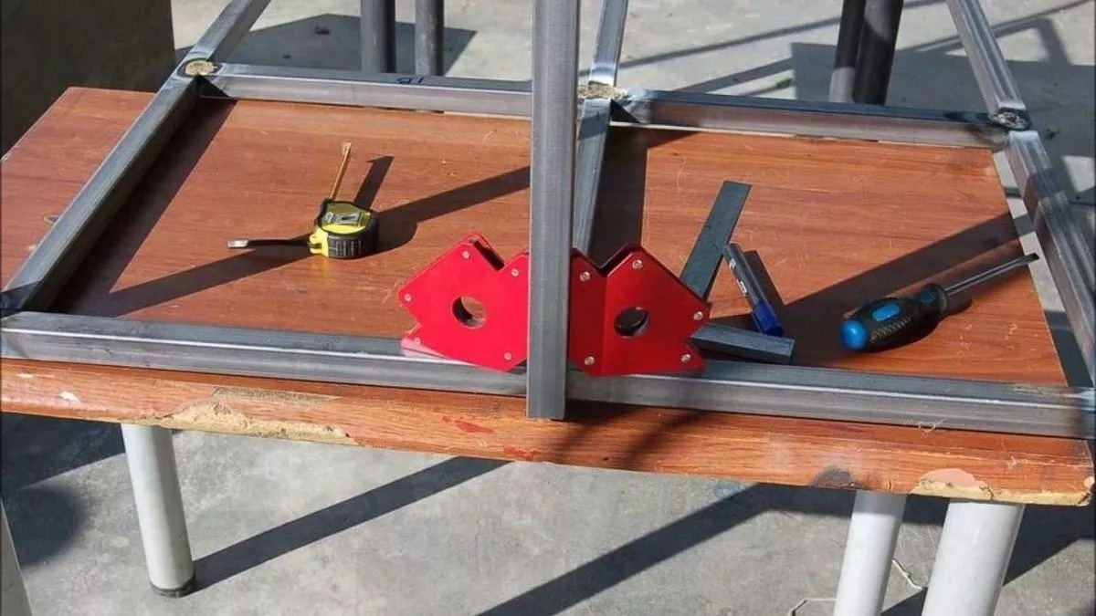 Escuadra Magnética Para Soldar Ángulos 5 - 34kg Crossmaster - Imagen 4