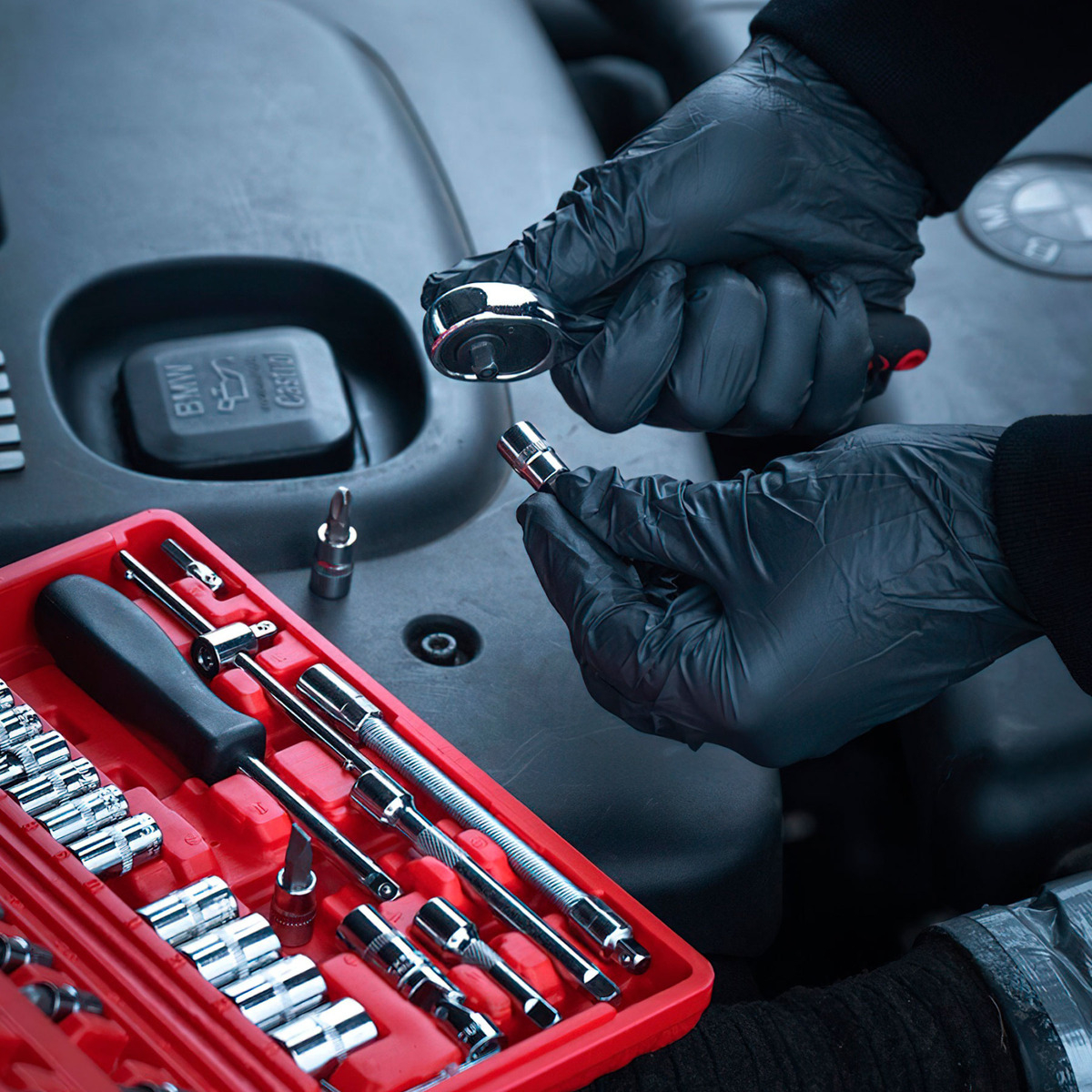 Juego De Dados Nappo 46 Piezas Llaves Cricket Maletín Rojo/ Negro - Imagen 6