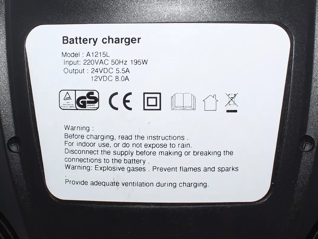 Cargador De Bateria 12 Volt 15 Amp 40-250 Ahr - Tyt - Imagen 3