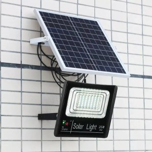 Foco Solar Led 30w C Sensor Patio Jardin Calles Exterior
