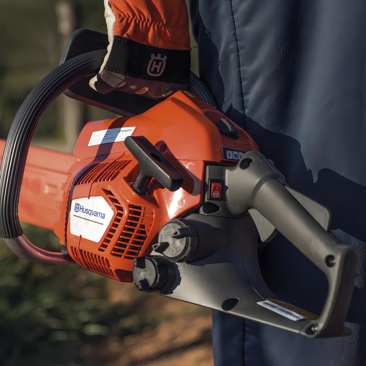 Motosierra A Nafta Husqvarna Gasolina 35cc Naranja/negro 120 1.959hp - Imagen 4