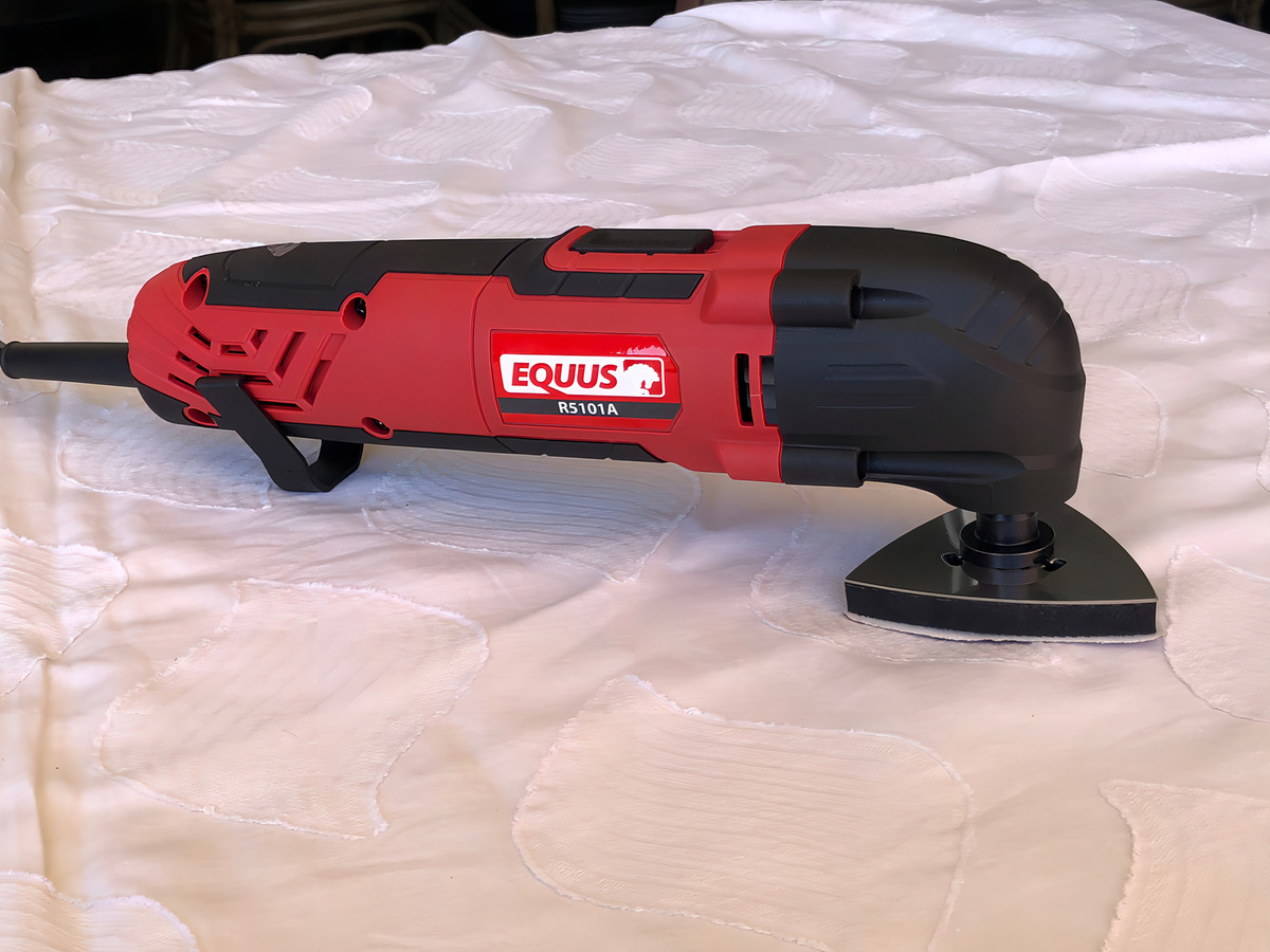 Sierra Multifunción Oscilante Equus 300w Uso Profesional Color Rojo Frecuencia 50hz - Imagen 3