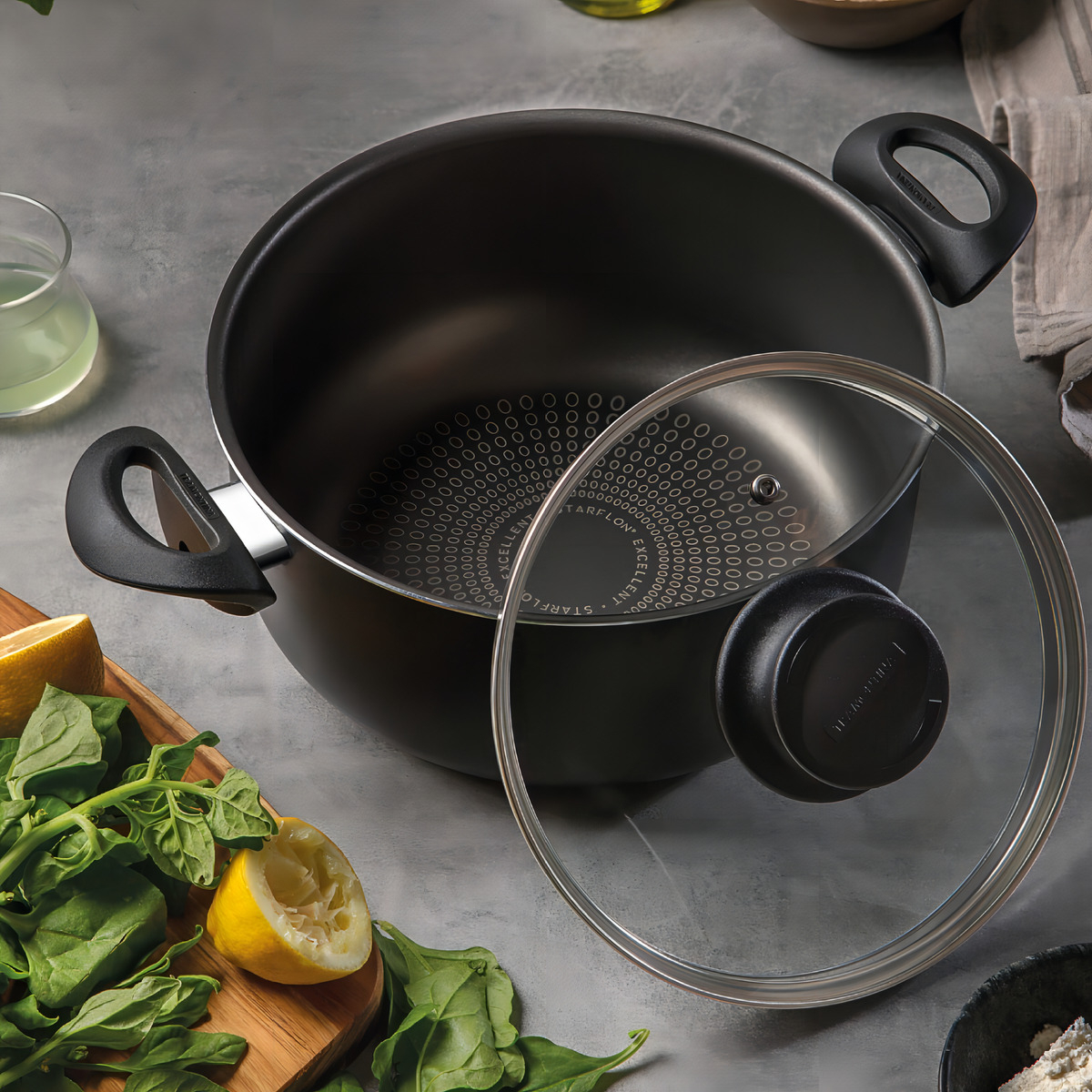 Juego Batería Ollas 5 Pzas Tapa Vidrio Paris + Tramontina LG Color Negro - Imagen 3