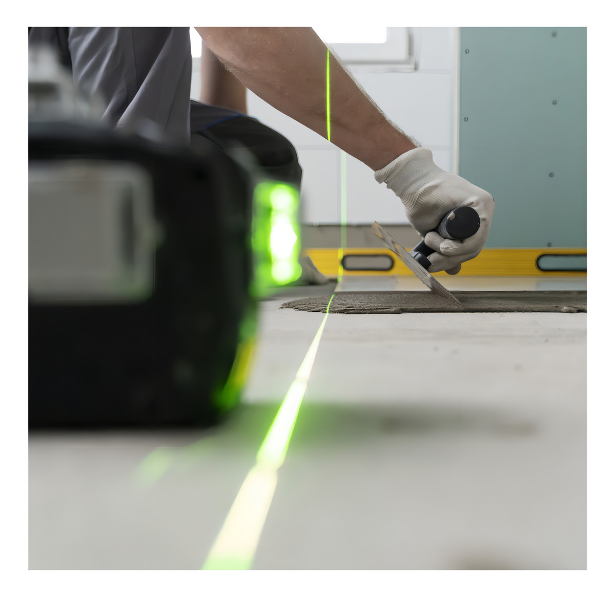 Nivel Laser 16 Lineas Con Tripode Y Maletin Makute Ll2216 - Imagen 4