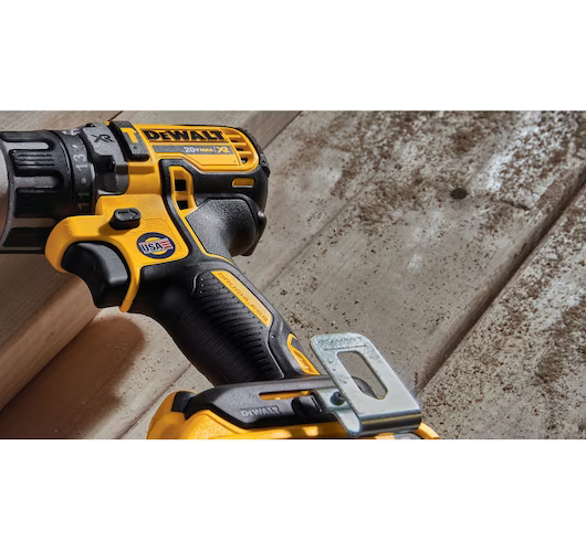 Taladro Percutor Atornillador Inalámbrico De 13mm Dewalt Dcd796 + 0 Baterías De 0mah + Accesorio Con Caja De Cartón Amarillo/negro - Imagen 5