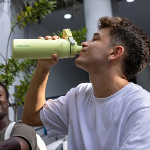 Botella Térmica Aerolight Fast Flow Stanley Citron | 710 Ml - Imagen 7