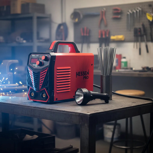 Soldadora Inverter 200amp Hessen + Electrodo Y Linterna Tyt
