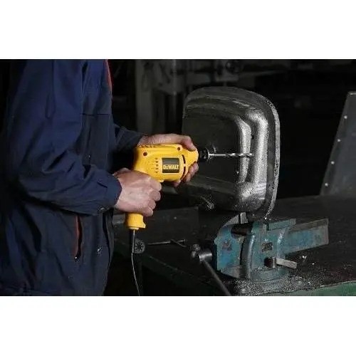 Taladro Eléctrico De 10mm Dewalt Dwd014 + Accesorio - Imagen 2