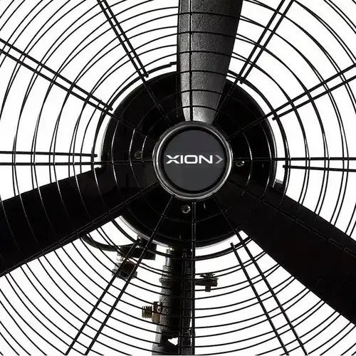 Ventilador Industrial Xion Con Base Xi-v700 Cantidad De Aspas 3 Color De La Estructura Negro Color De Las Aspas Negro Diámetro 26 66.04 Cm - Imagen 3