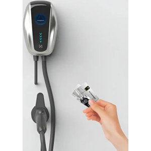Cargador De Auto Eléctrico Wallbox 7kw 32a Conector Gbt O T2 Gris Con Negro