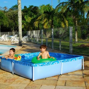 Pileta Estructural Cuadrada Mor 001003 Con Capacidad De 1500 Litros 1.89x 1.89 M Azul